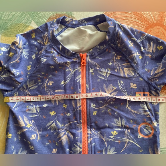 Roxy Kids long sleeve Rashguard - Picture 5 of 5